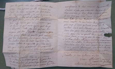 Lettre d'une femme à son fils Nicolas Quesnel, datée du 27 janvier 1758.
