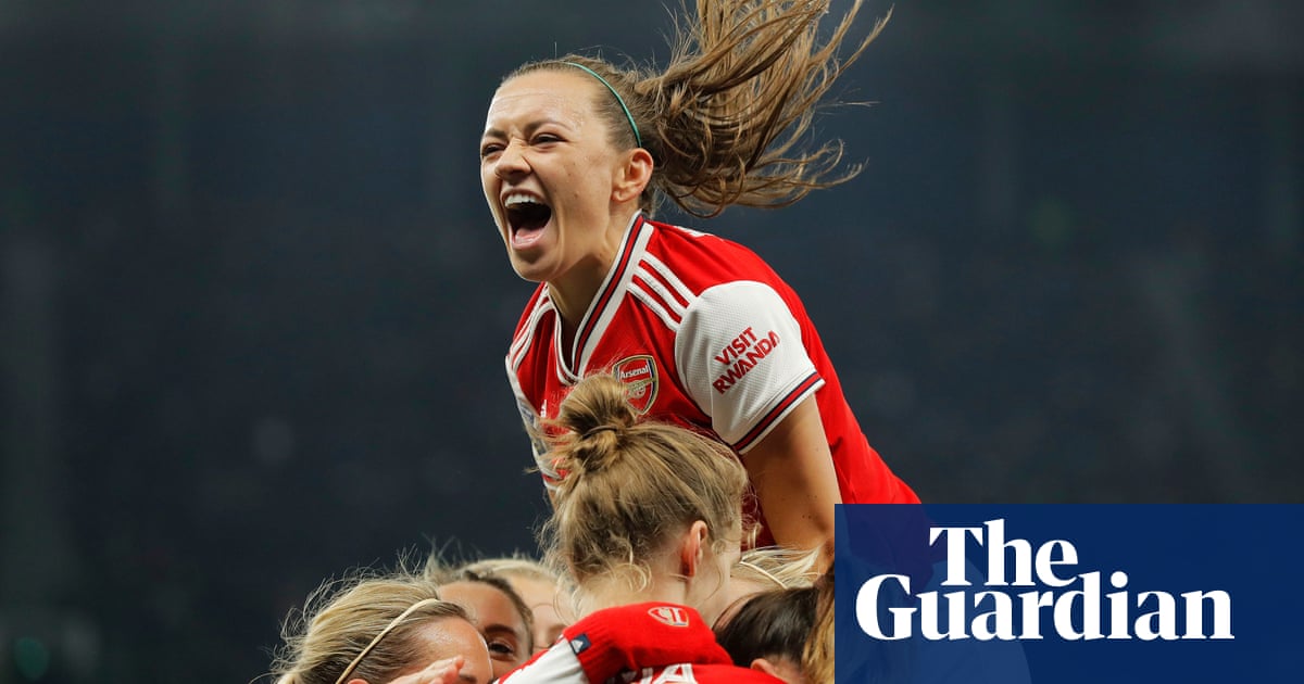 Record crowd sees Miedema seal 2-0 Arsenal win in WSL north London derby