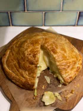Felicity’s hybrid pithivier: just right.