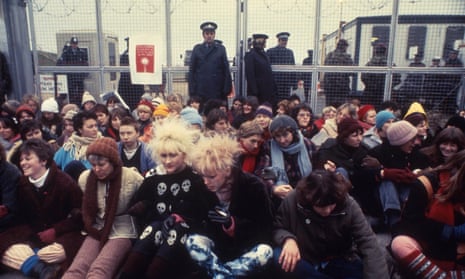 Anti-nuclear protesters outside the gates of Greenham Common airbase in November 1983.