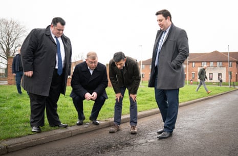 Rishi Sunak with Darlington council leader Jonathan Dulston (far left), Tees Valley mayor Ben Houchen (far right) and Darlington MP Peter Gibson (2nd from left) in Firth Moor during a visit to Darlington.