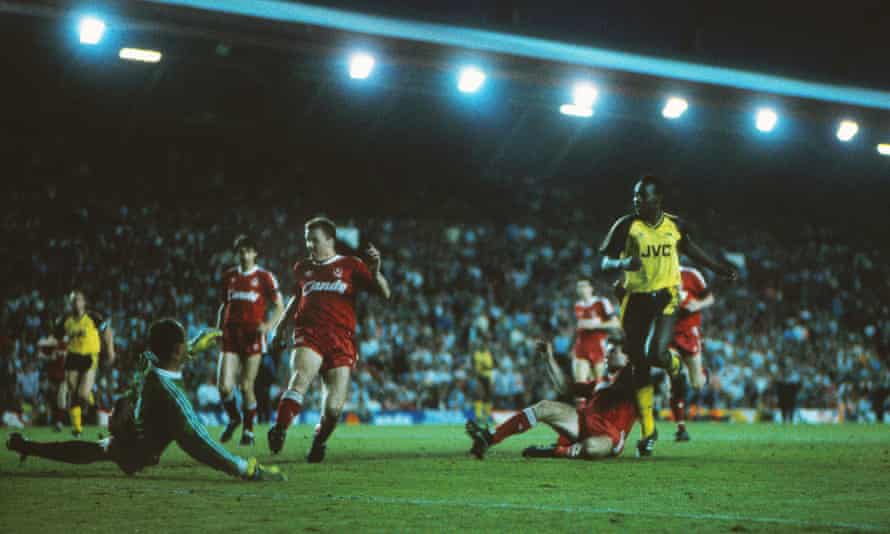 Michael Thomas scoring at Anfield to give Arsenal the league title.