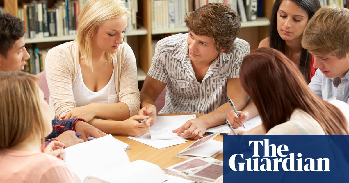 Social success not about who you know – it’s about knowing who knows whom | Social mobility Social success not about who you know – it’s about knowing who knows whom | Social mobility