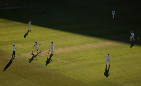 A view of play in the final session of day one between Surrey and Essex at the Oval