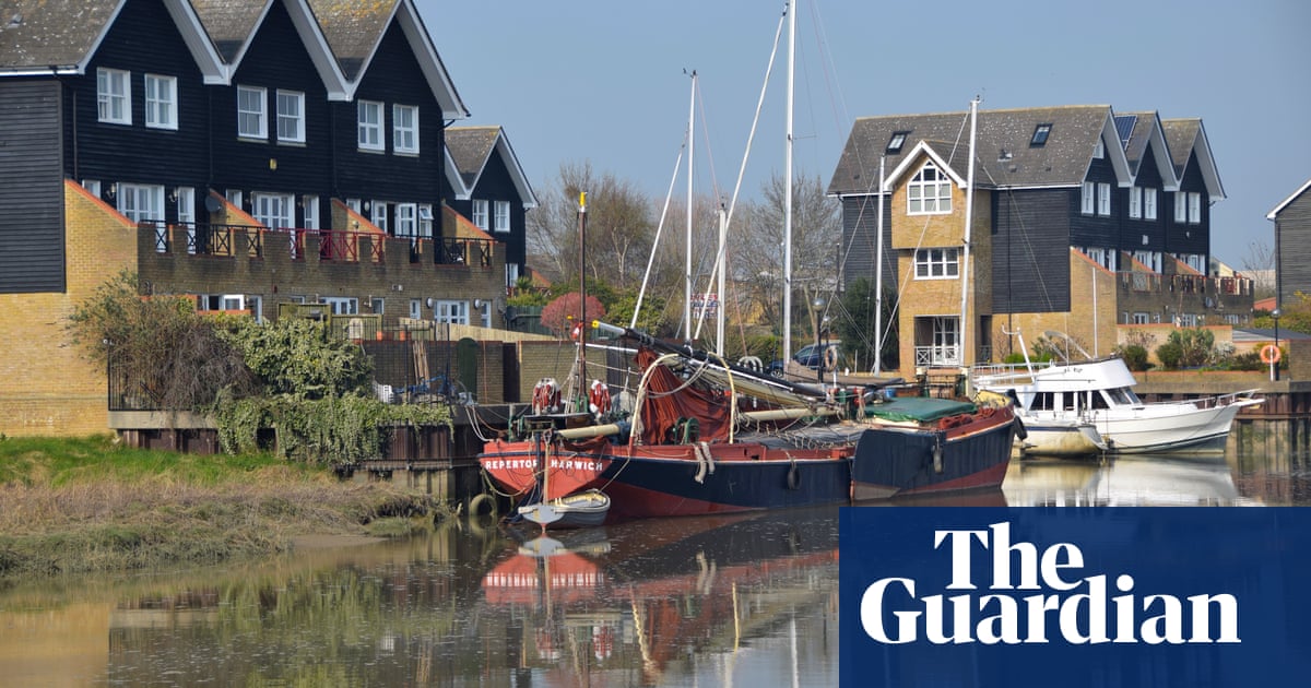 Sea level rise in England will force 200,000 to abandon homes, data shows