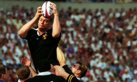 Norman Hadley at Twickenham, playing for Wasps against Bath in the 1995 Pilkington Cup final