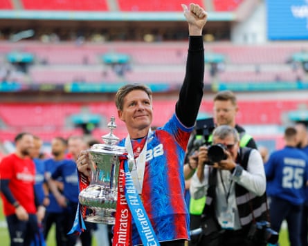 Oliver Glasner with the FA Cup trophy