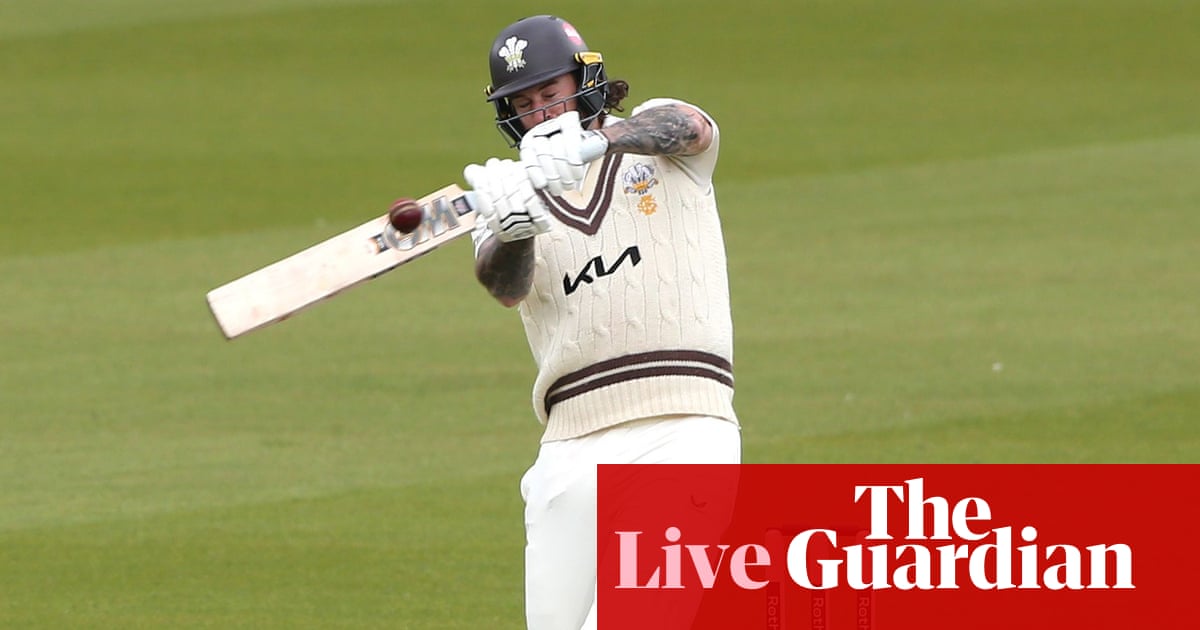 Essex v Somerset, Surrey v Leicestershire, and more: county cricket, day two – live