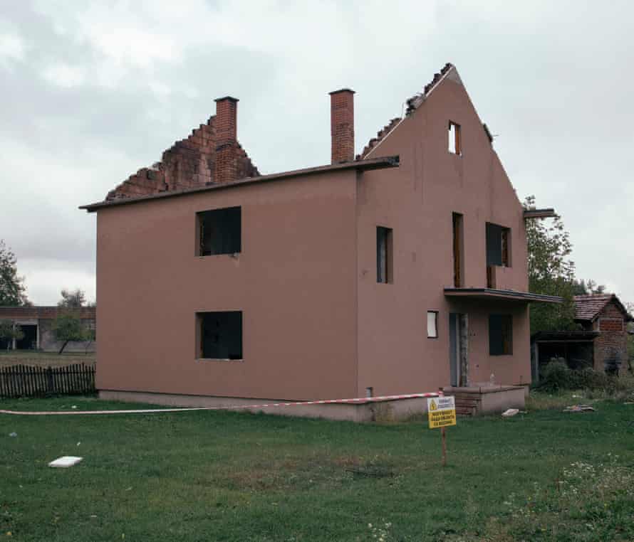 TravelGuides - Rio Tinto’s past casts a shadow over Serbia’s hopes of a lithium revolution | Serbia 7 A vacant house without windows or a roof