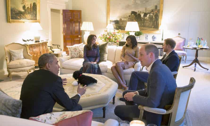 Obamas visiting Kensington Palace