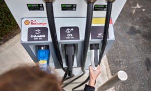 Shell Recharge points will cost a discounted 25p per kilowatt hour of power until June next year, when the price will revert to its normal level of 49p per kWh.
