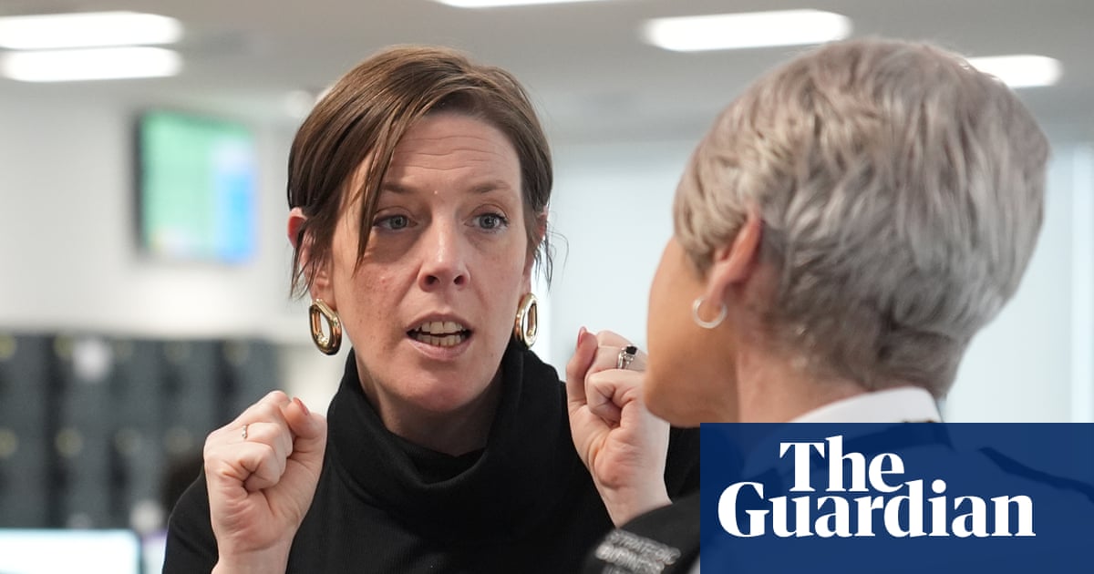 Jess Phillips backs jury bill as she reveals she is ‘victim of courts backlog’