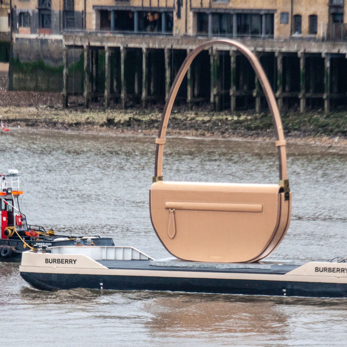 Burberry bag river thames Clearance