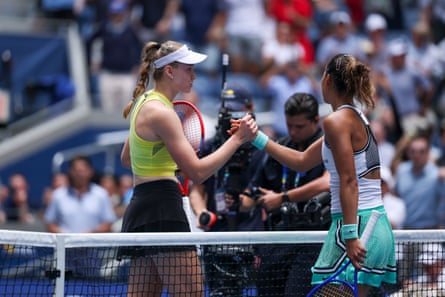 Elena Rybakina shakes hands with Zheng Qinwen after winning the quarter-final