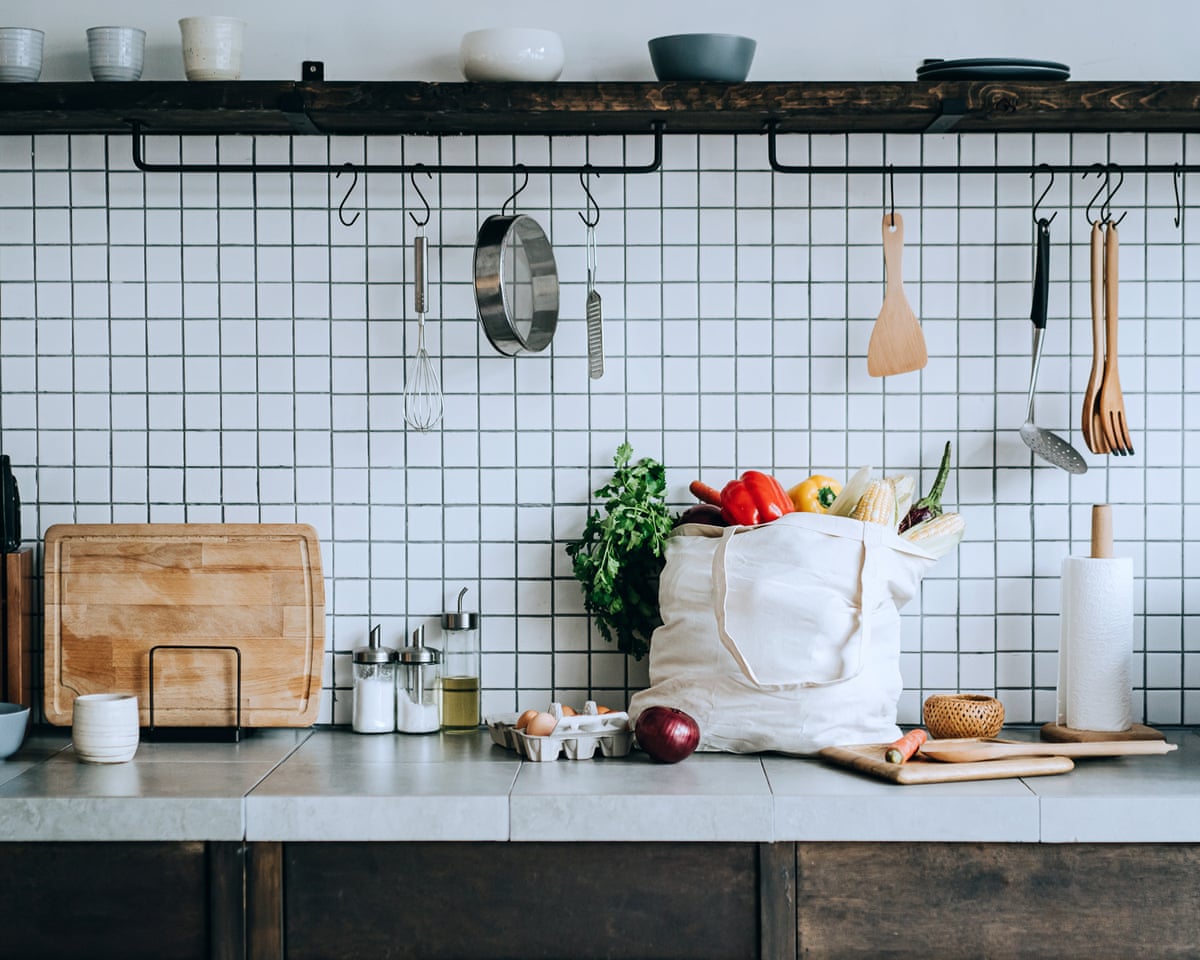 Eco Friendly Ways to Reduce Plastic in the Kitchen: Simple Smart Swaps