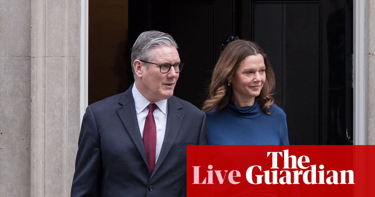 Trump says he is ‘not happy’ with UK as he criticises Starmer for being overly reliant on advisers – as it happened