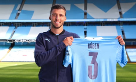 Rúben Dias has signed a six-year deal with Manchester City and is the club’s third signing of the current transfer window. 