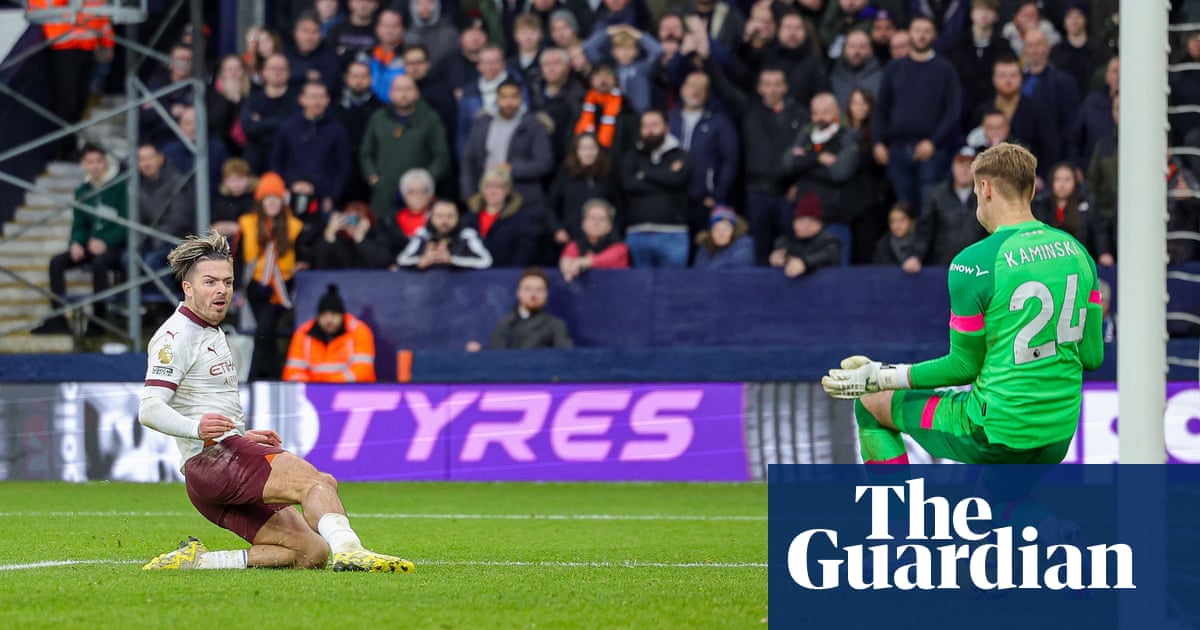 Джонатан Уилсън на Kenilworth Road jonawilsSun 10 декември 2023 г 11 05