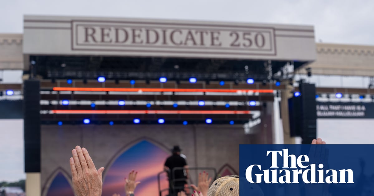 Thousands gather on National Mall in Washington DC for daylong prayer rally
