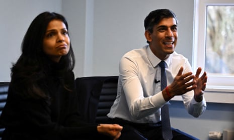 Rishi Sunak and his wife, Akshata Murty, visiting a family hub in St Austell, Cornwall, last month