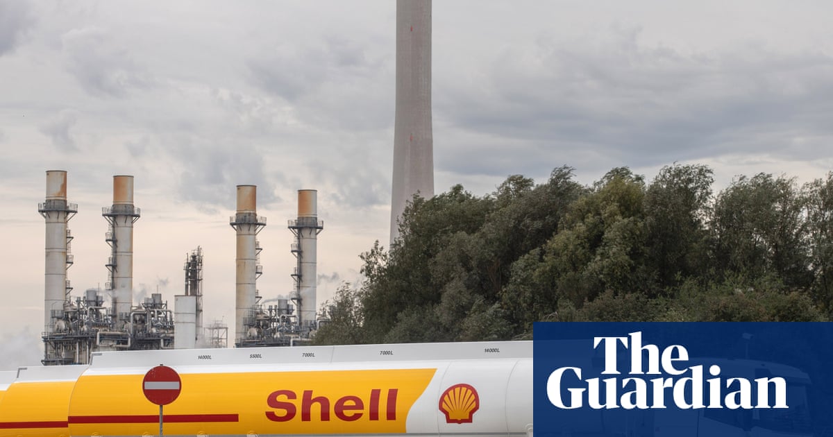 Shell raises payouts despite sliding profits
