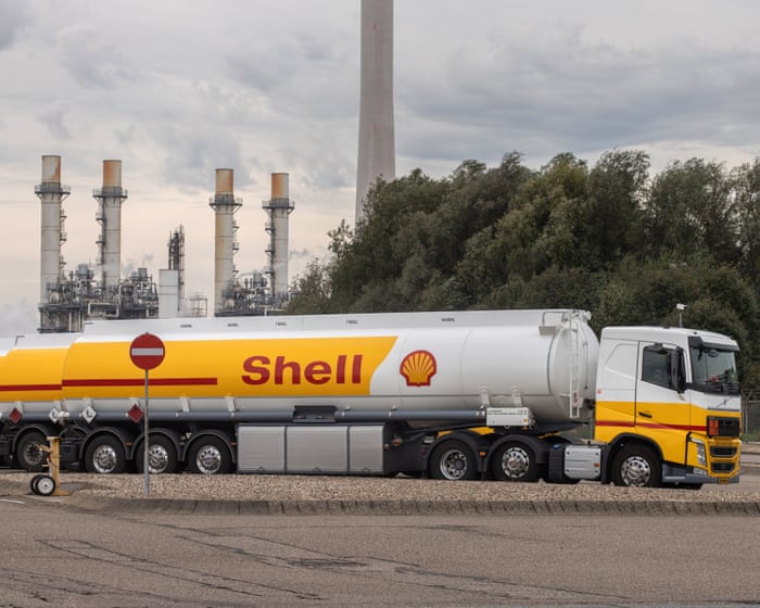 Shell refineries forecast to make double the profit from every barrel of fuel