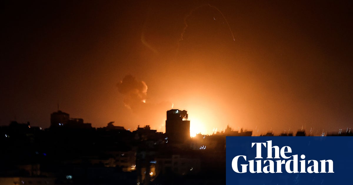 Israel carries out air strikes on Gaza Strip