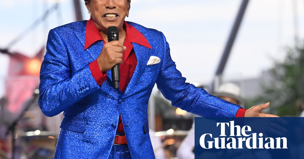Smokey Robinson files defamation suit against former housekeepers accusing him of sexual assault
