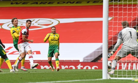 Granit Xhaka scores the second Arsenal goal.