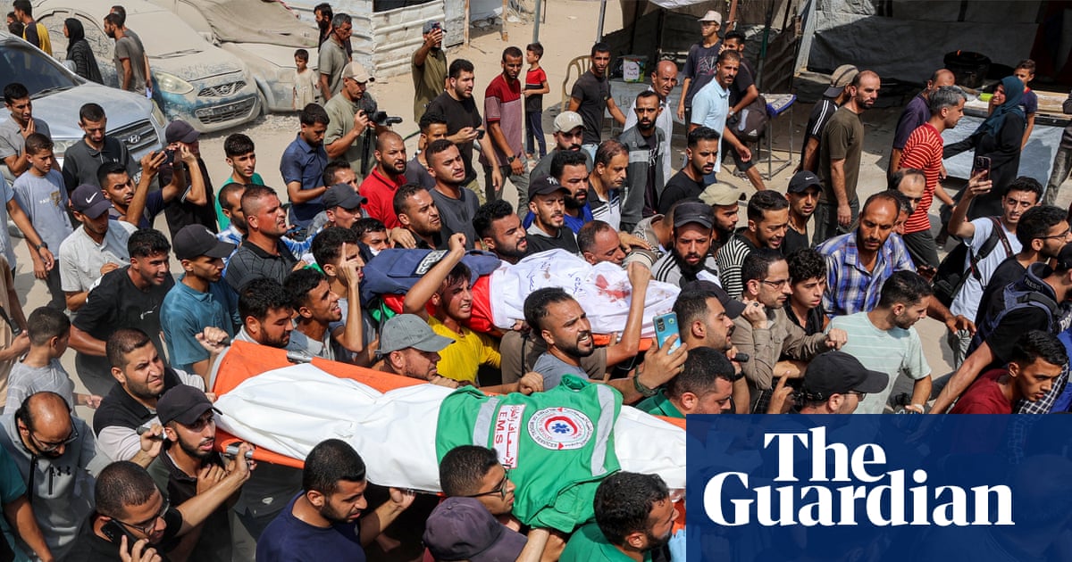 Funeral held for Anas al-Sharif and other journalists killed in Israeli strike