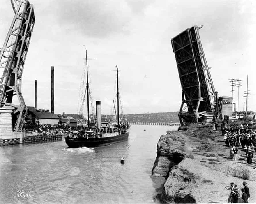 Seattle’s Fremont Bridge in action during the opening of the Lake Washington Ship Canal on 4 July 1917.