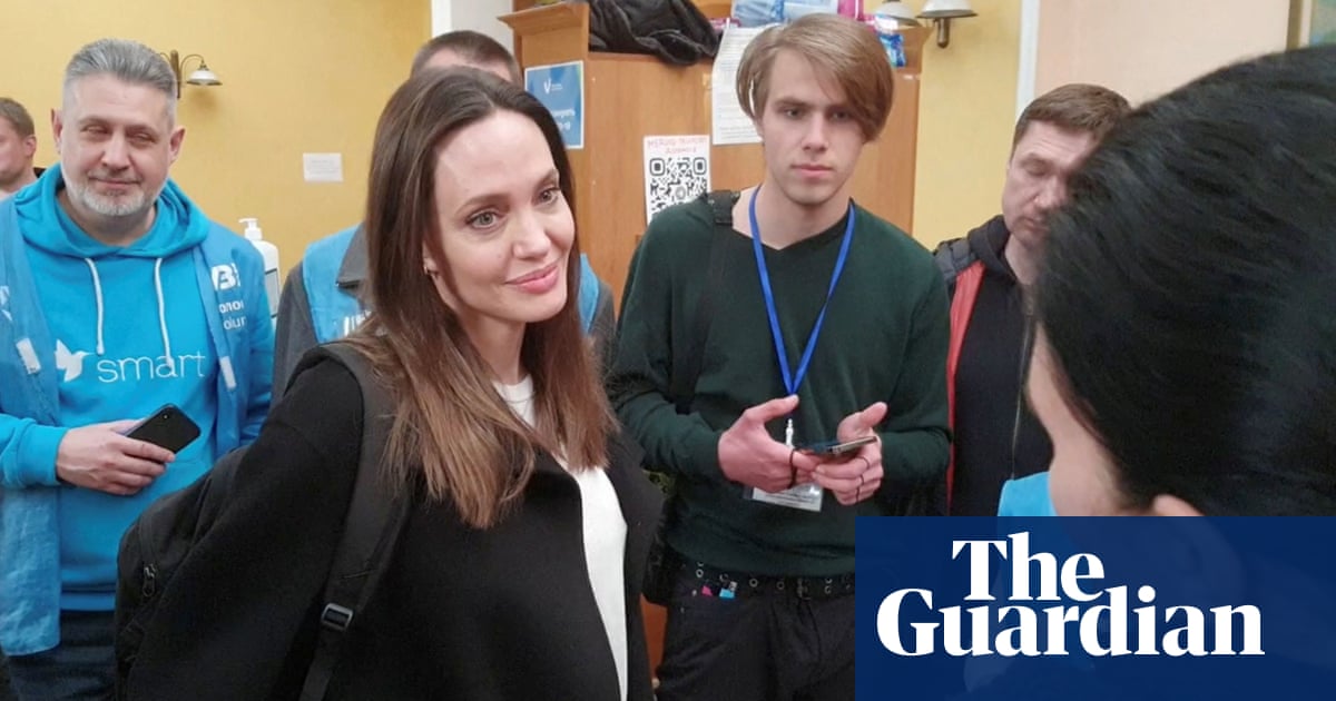 Angelina Jolie makes surprise visit to Ukraine