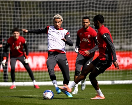 Hugo Ekitiké and Alexander Isak train together before Liverpool’s FA Cup trip to Manchester City