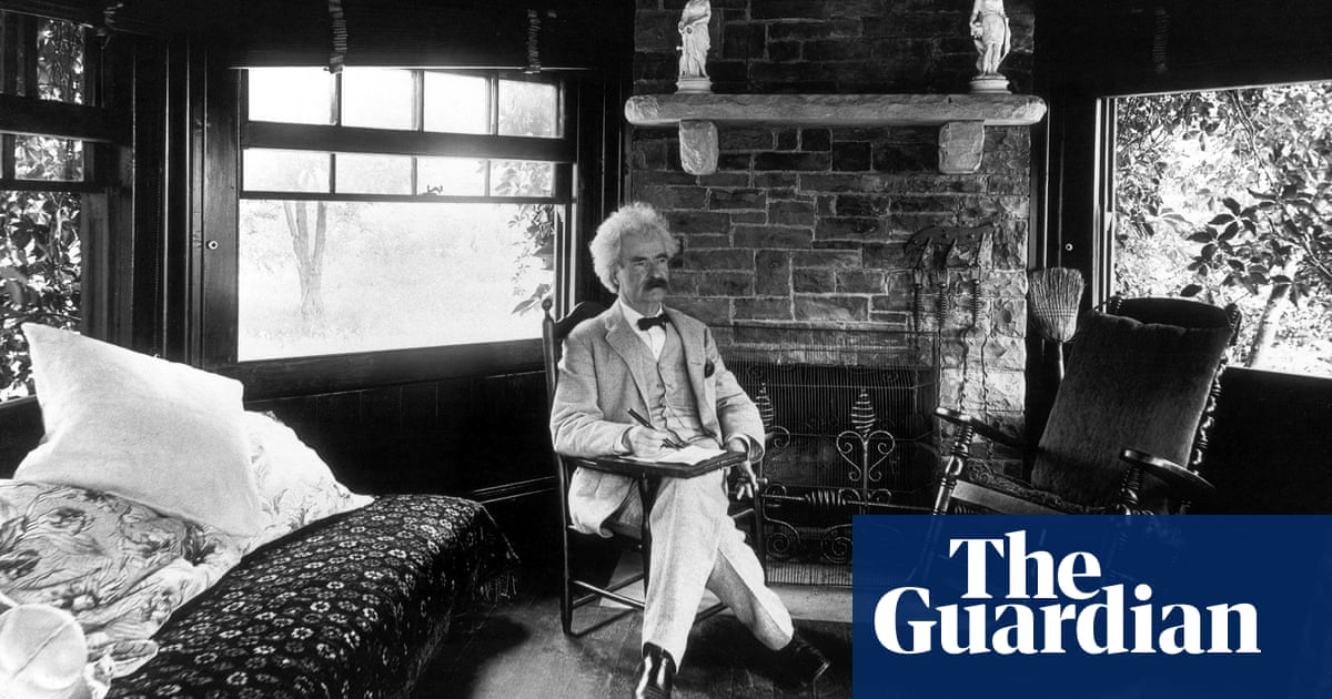 Mark Twain by Ron Chernow review the story of America's first literary celebrity, from the author of Hamilton