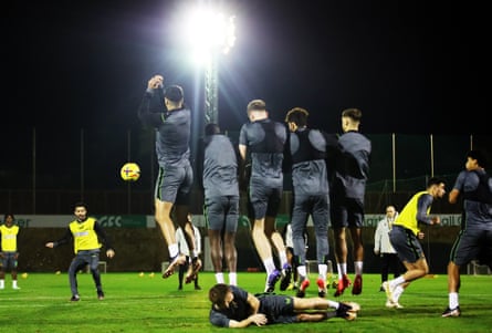 João Moutinho practises free-kicks during Wolves training in 2022
