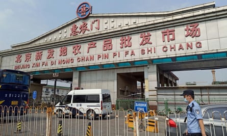 Beijing reimposes lockdown measures after new Covid-19 outbreak ...