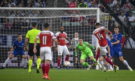 Arsenal’s Pierre-Emerick Aubameyang shoots wide.