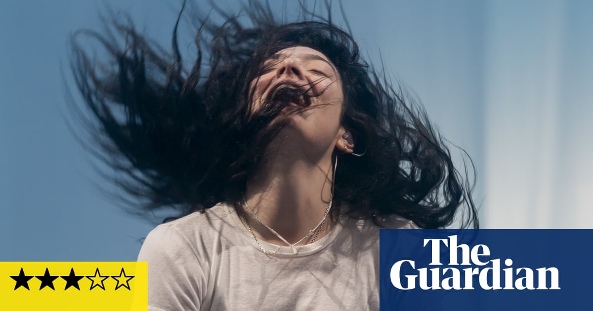 Lorde secret set at Glastonbury review new album playthrough is bold but a little foolhardy