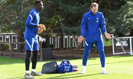 Petr Cech has been included in Chelsea’s squad as back-up to the club’s new signing Edouard Mendy.