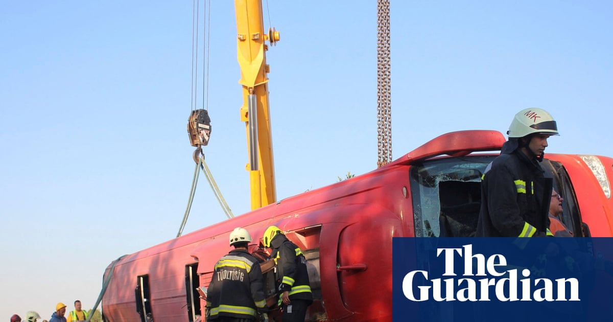 Bus carrying Polish pilgrims crashes in Hungary, leaving 12 dead
