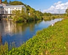 Cyclist praised for rescuing four people who nearly drowned in Ruhr, Germany