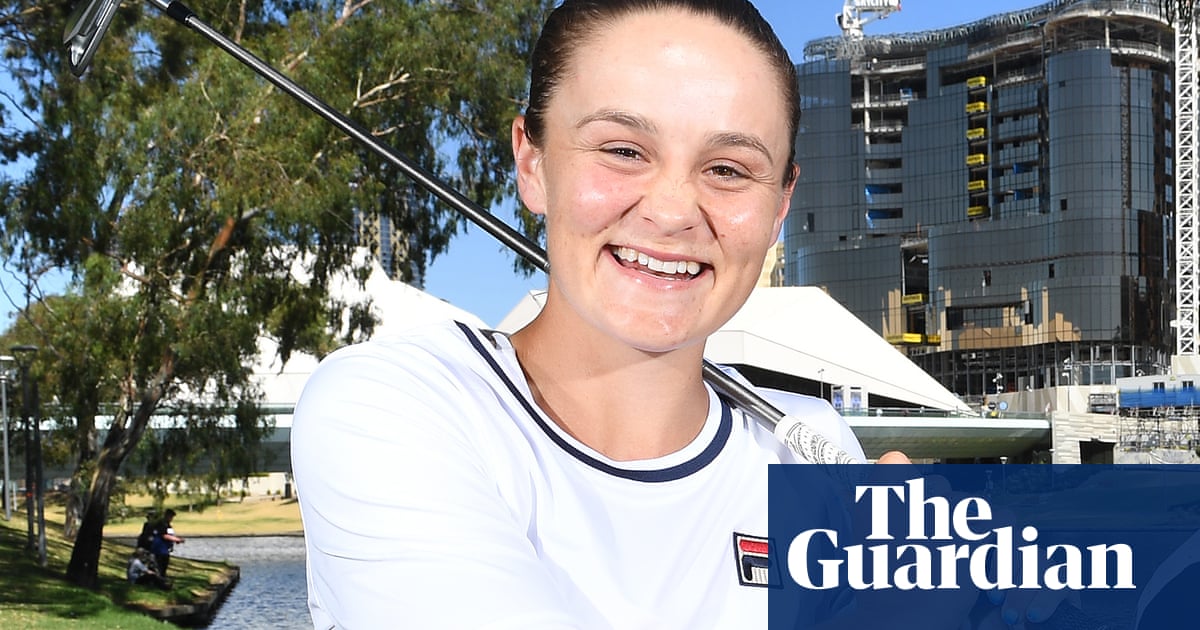 Multi-talented Ash Barty turns to golf, unsurprisingly wins club championship