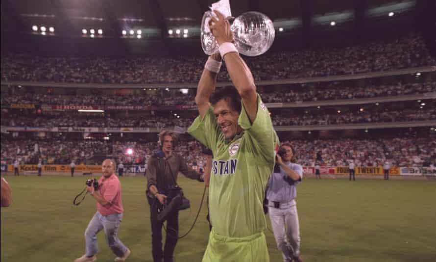 Imran Khan lifts the World Cup after Pakistan beat England in the final at Melbourne in 1992.