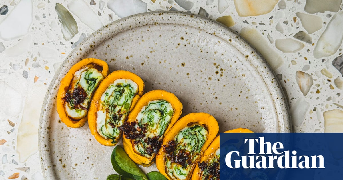 How to turn leftover dressed salad into an Asian lettuce omelette - recipe | Waste not