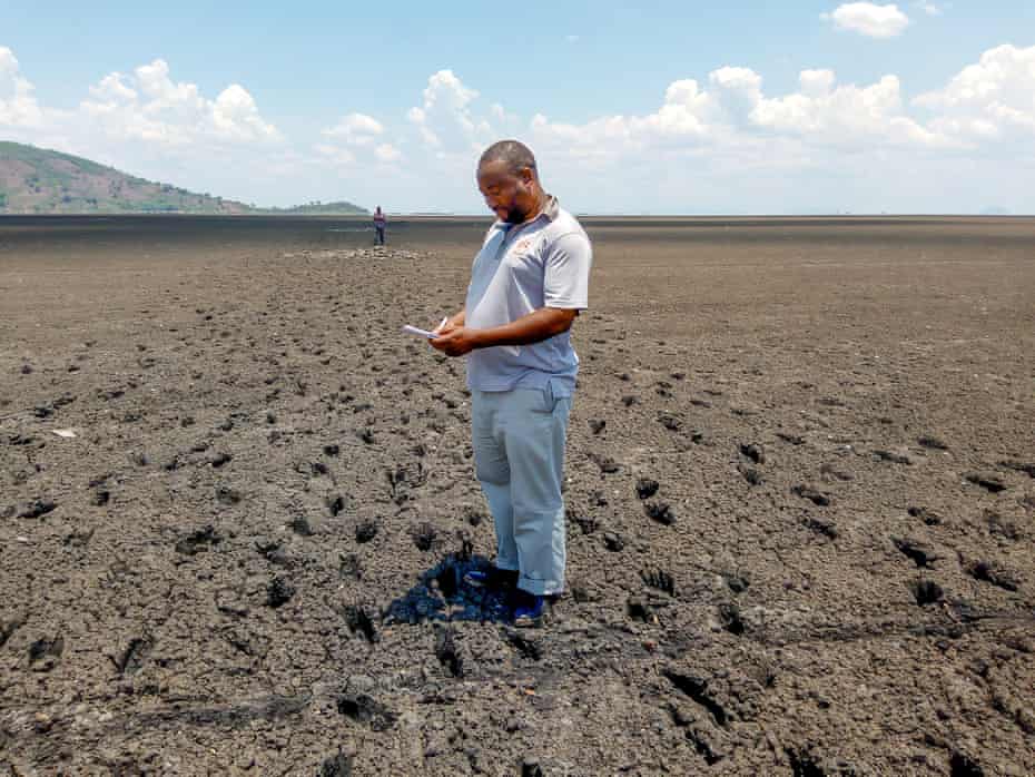 Prof Chiotha takes samples from the lake bed in Chisi Island, Lake Chilwa, October 2020