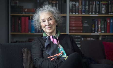 Margaret Atwood reads Alice Munro on the New Yorker Fiction podcast.