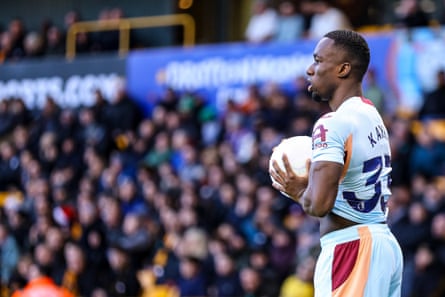 Brentford’s Michael Kayode prepares to take a throw-in