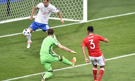 Neil Taylor S Goal Completes Journey From Portakabin To Paris Euro 16 The Guardian Neil Taylor S Goal Completes Journey From Portakabin To Paris Euro 16 The Guardian
