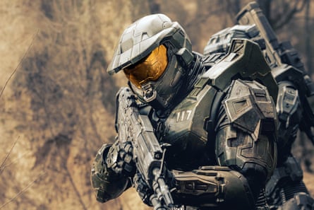 Schreiber as Master Chief … the helmet is great for creating a blank avatar gamers can identify with, but less so for actors trying to convey emotion.