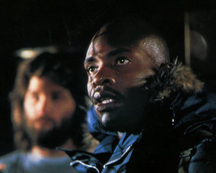 Kurt Russell and Keith David in The Thing